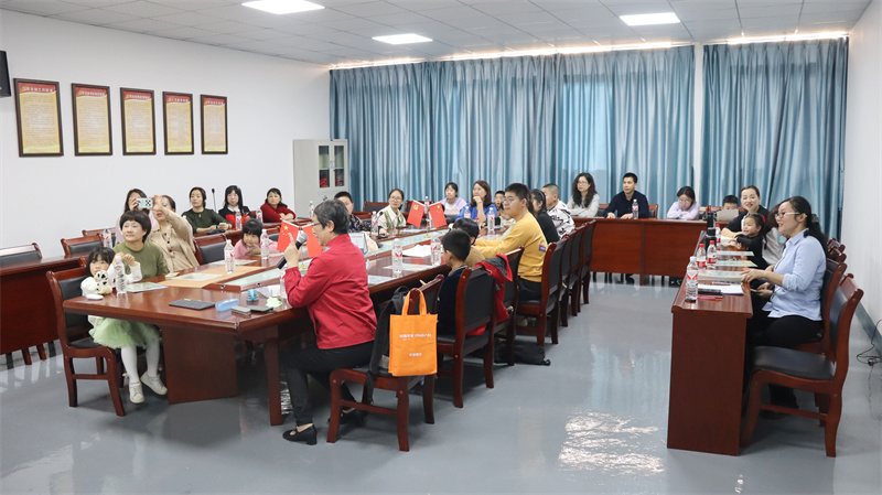 福建農(nóng)林大學李芳博士受邀赴我司作公益授課【大禹電子】